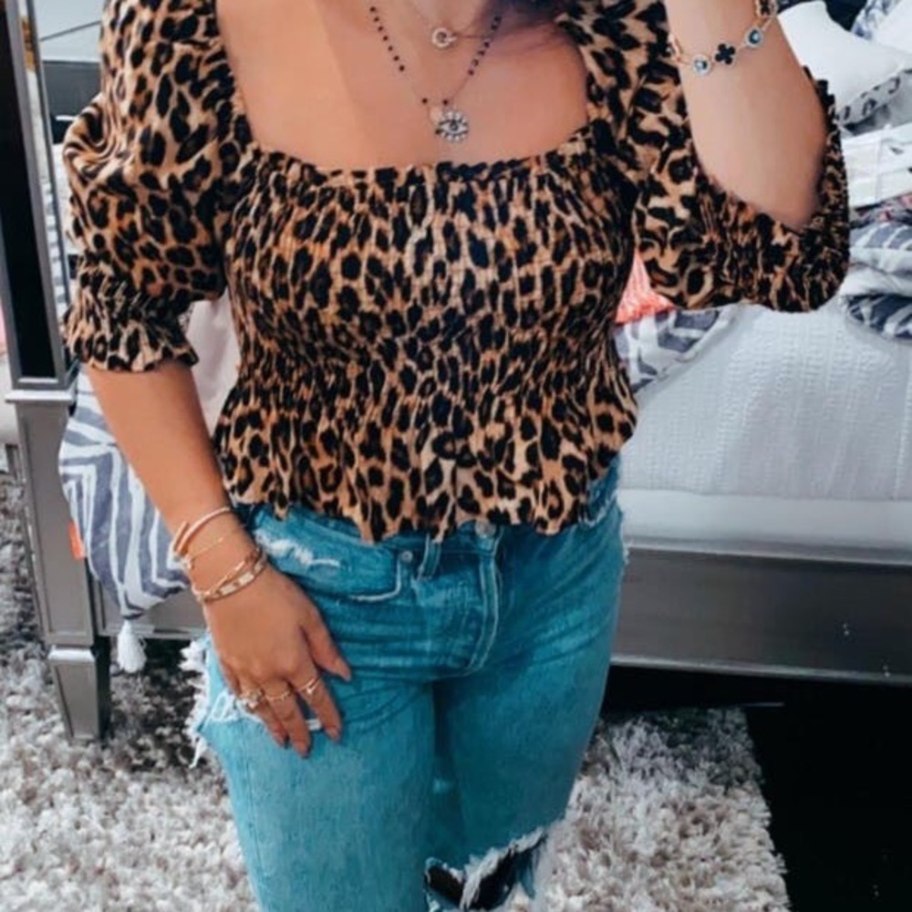 crop top - Picture 2 of 4